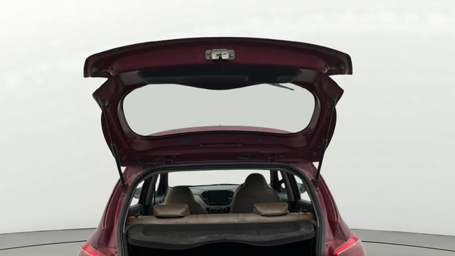 View Hyundai Grand i10 Image 30 Used Hyundai Grand i10 Image 30