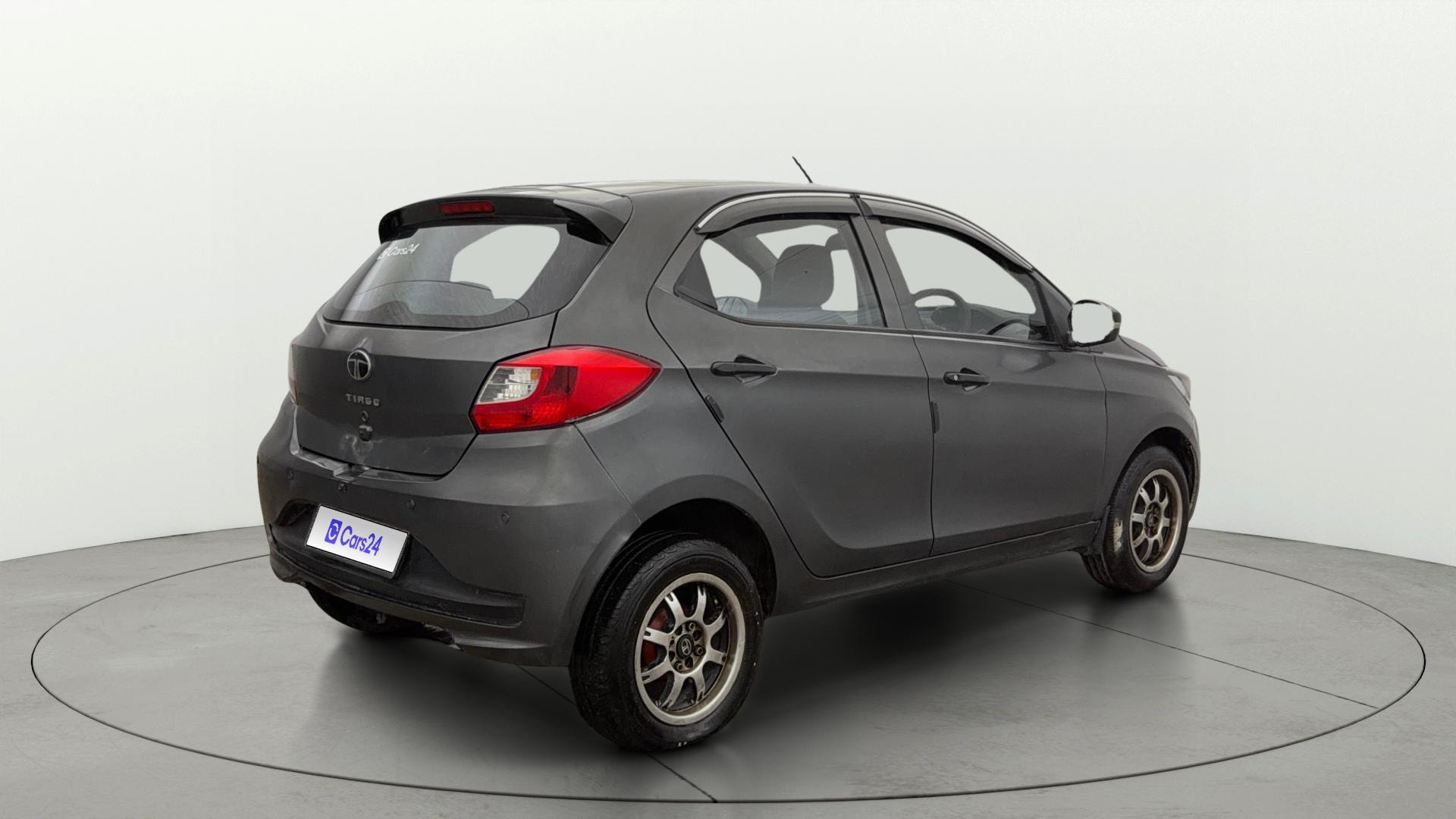 View 2024 Tata Tiago Revotorq XB Image 42 Used 2024 Tata Tiago Revotorq XB Image 42