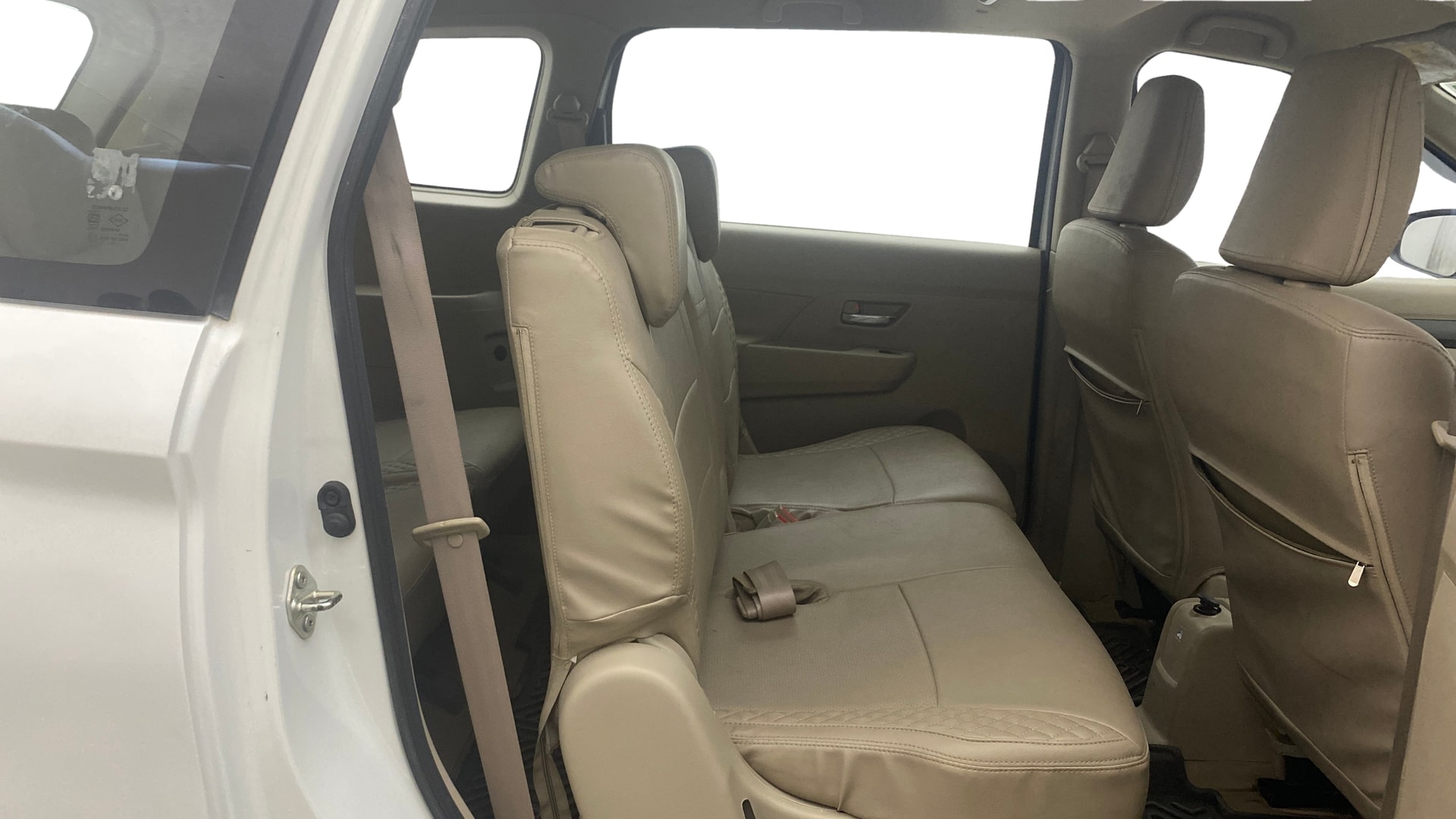 View 2024 Maruti Suzuki 1000 Base Variant Image 31 Used 2024 Maruti Suzuki 1000 Base Variant Image 31