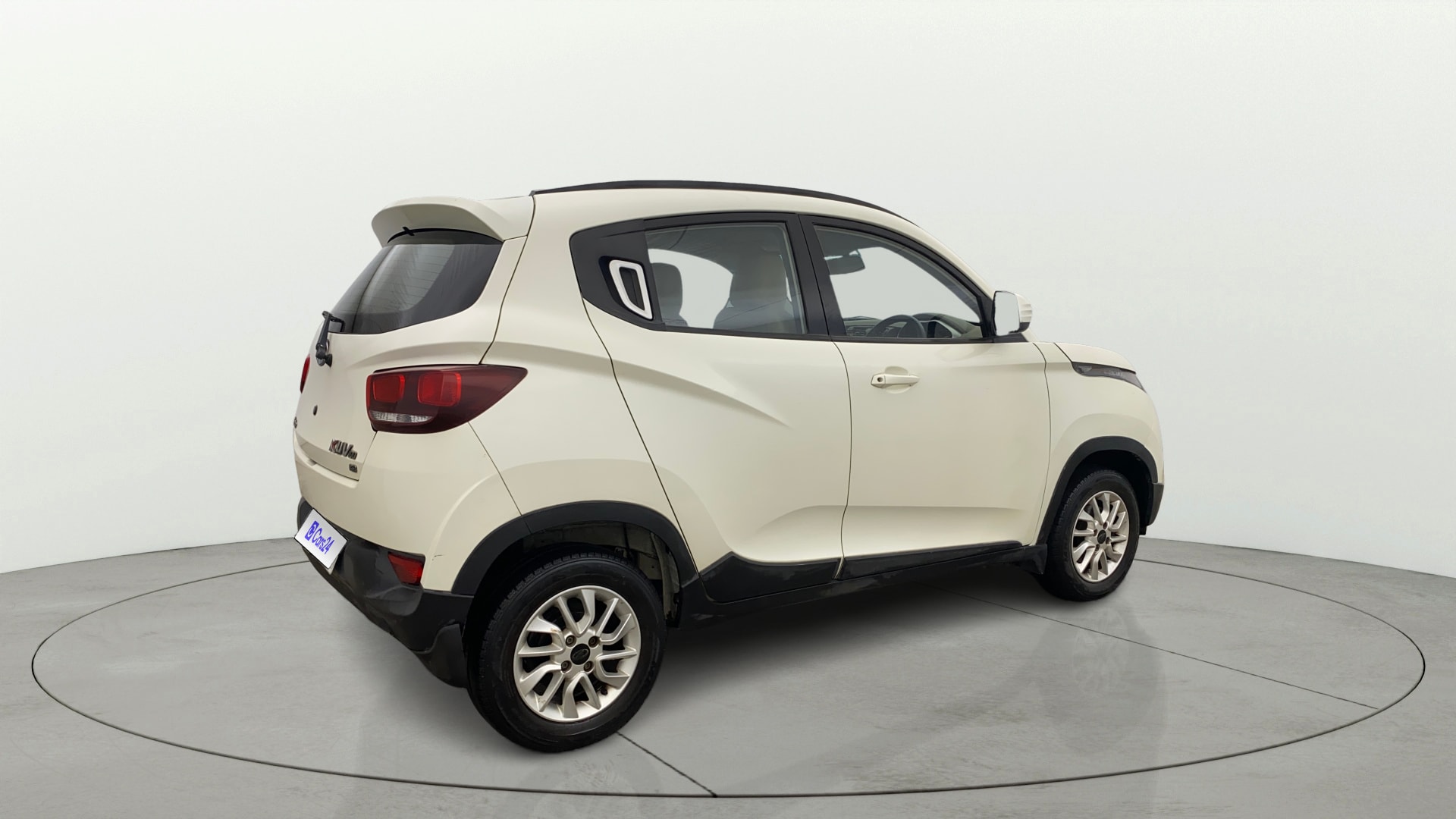 View 2016 Mahindra KUV100 K8 Petrol 5 Seater BS IV Image 42 Used 2016 Mahindra KUV100 K8 Petrol 5 Seater BS IV Image 42