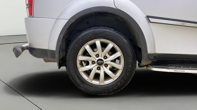 View Mahindra XUV500 Image 25 Used Mahindra XUV500 Image 25