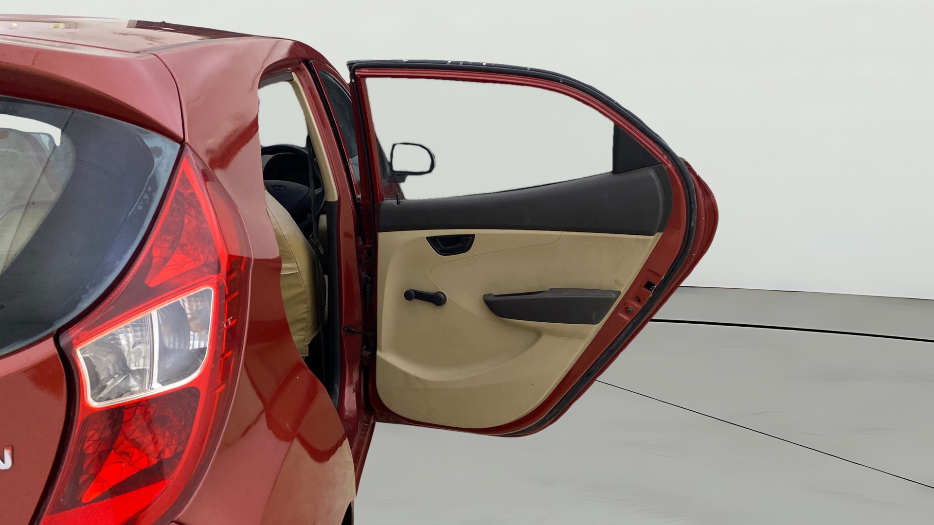 View 2014 Hyundai EON Era Plus Image 7 Used 2014 Hyundai EON Era Plus Image 7