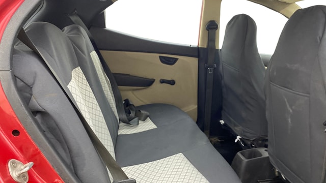 View Hyundai EON Image 28 Used Hyundai EON Image 28