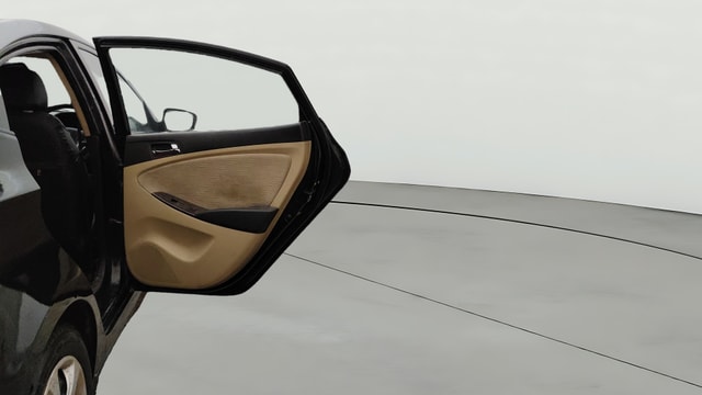 View Hyundai Fluidic Verna Image 7 Used Hyundai Fluidic Verna Image 7