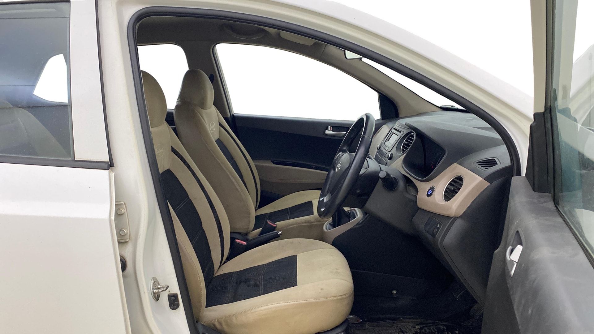 View 2013 Hyundai Grand i10 1.2 Asta Petrol Image 25 Used 2013 Hyundai Grand i10 1.2 Asta Petrol Image 25