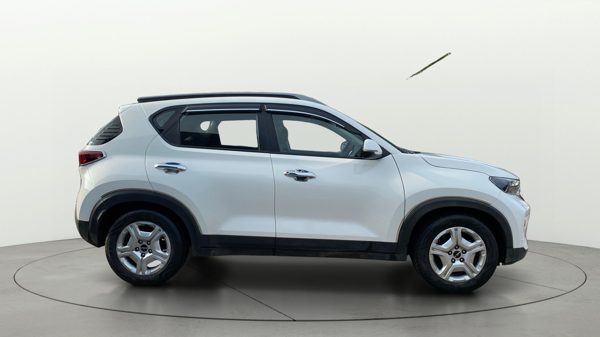 View 2021 Kia Sonet HTK Plus Petrol Image 9 Used 2021 Kia Sonet HTK Plus Petrol Image 9