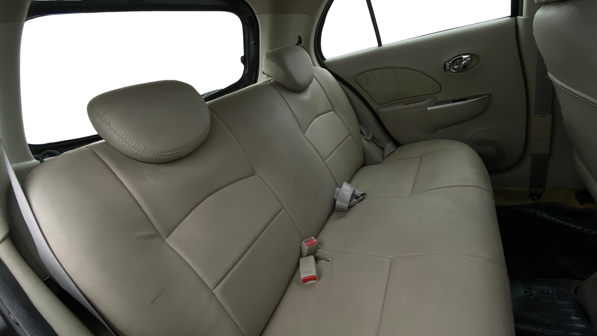 View 2015 Nissan Micra XV (CVT) Image 28 Used 2015 Nissan Micra XV (CVT) Image 28