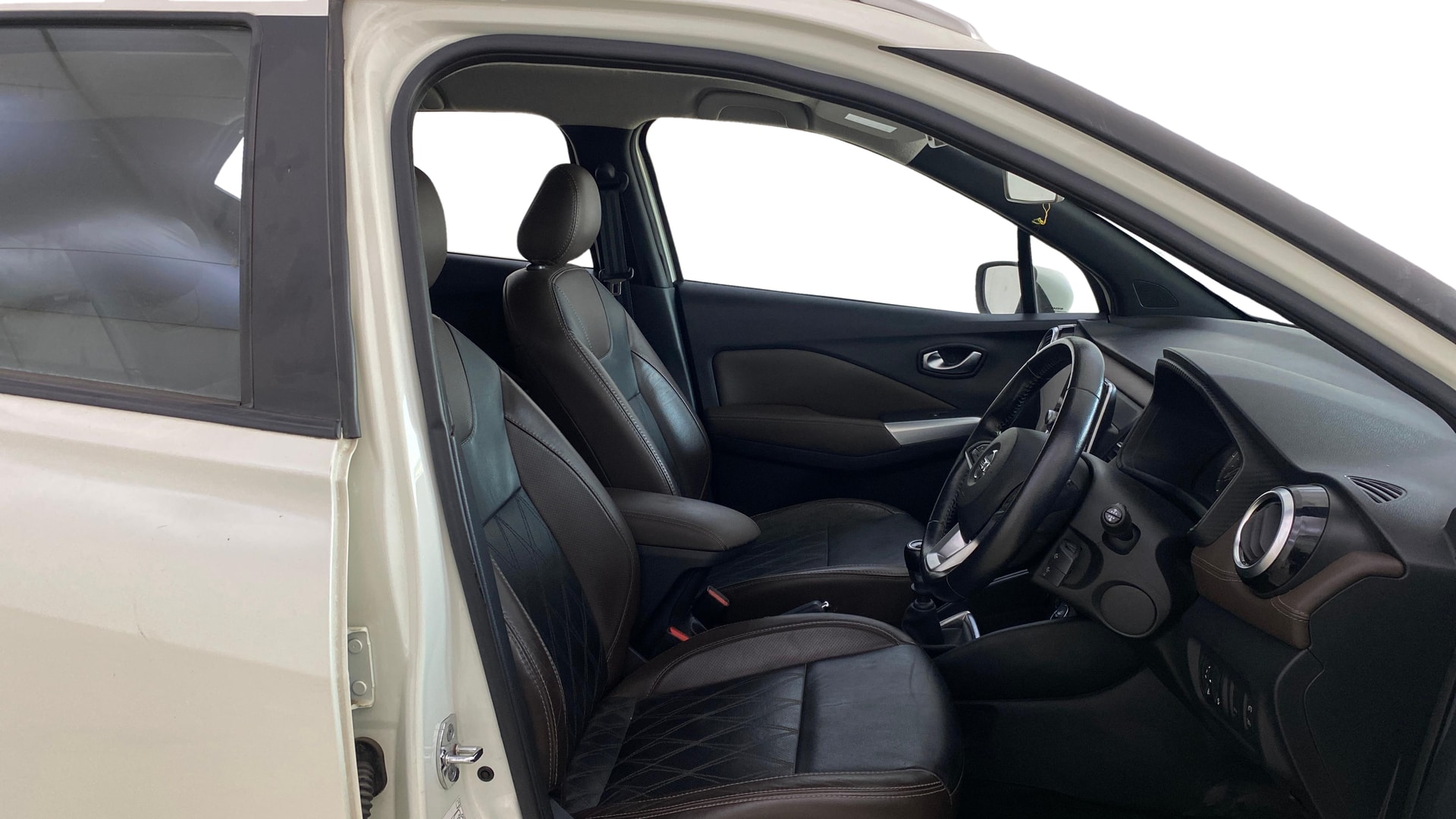 View 2019 Nissan Kicks XV Petrol BS IV Image 26 Used 2019 Nissan Kicks XV Petrol BS IV Image 26