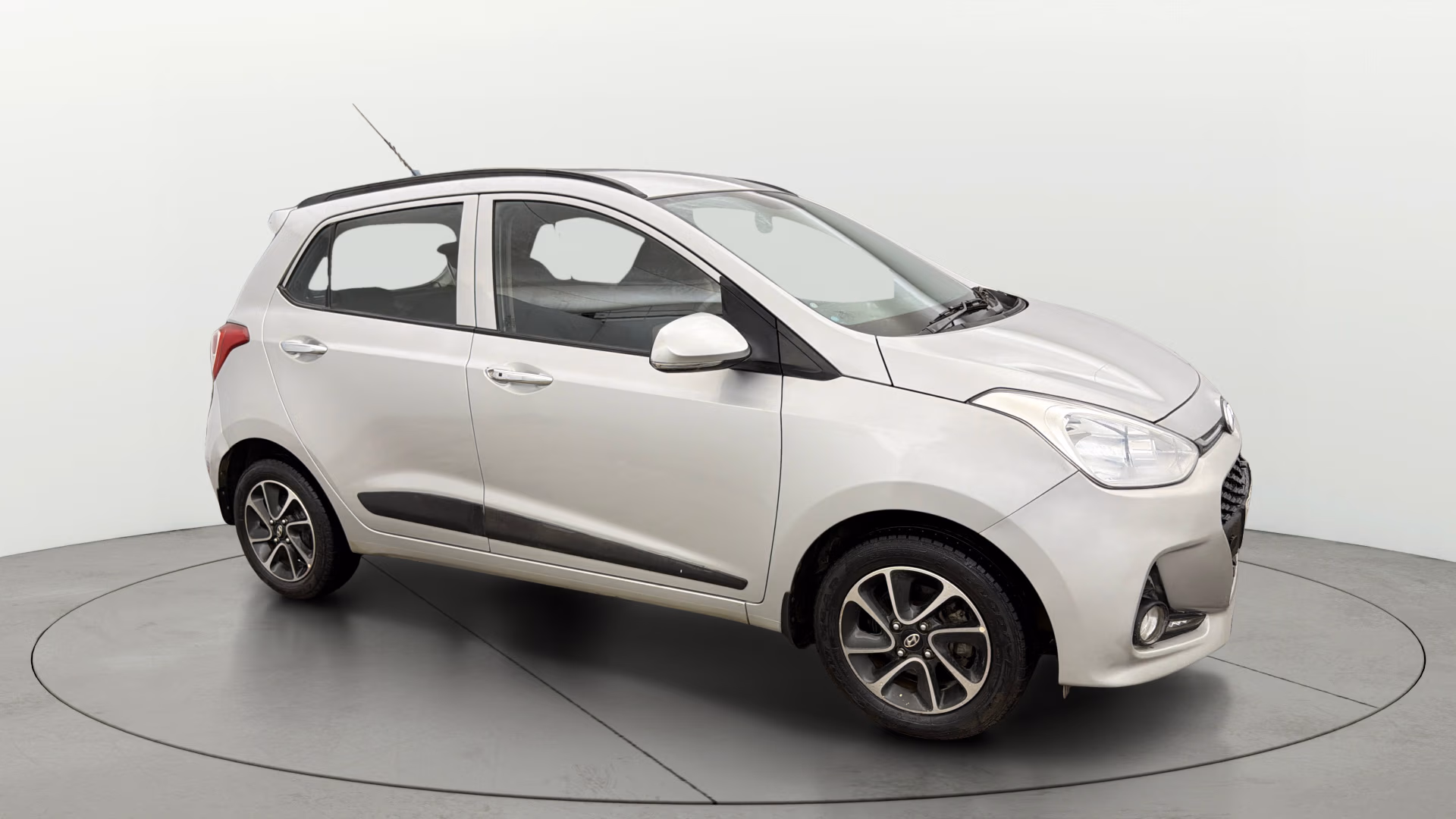 View 2017 Hyundai Grand i10 1.2 Asta Petrol Image 37 Used 2017 Hyundai Grand i10 1.2 Asta Petrol Image 37