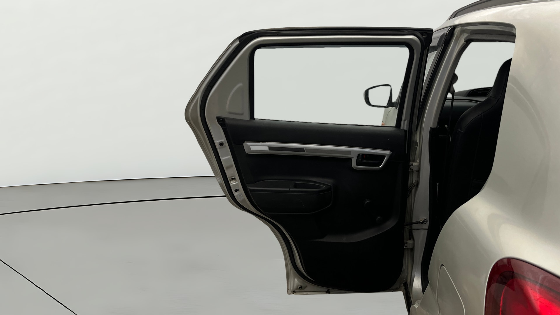 View 2022 Maruti Suzuki 1000 Base Variant Image 22 Used 2022 Maruti Suzuki 1000 Base Variant Image 22