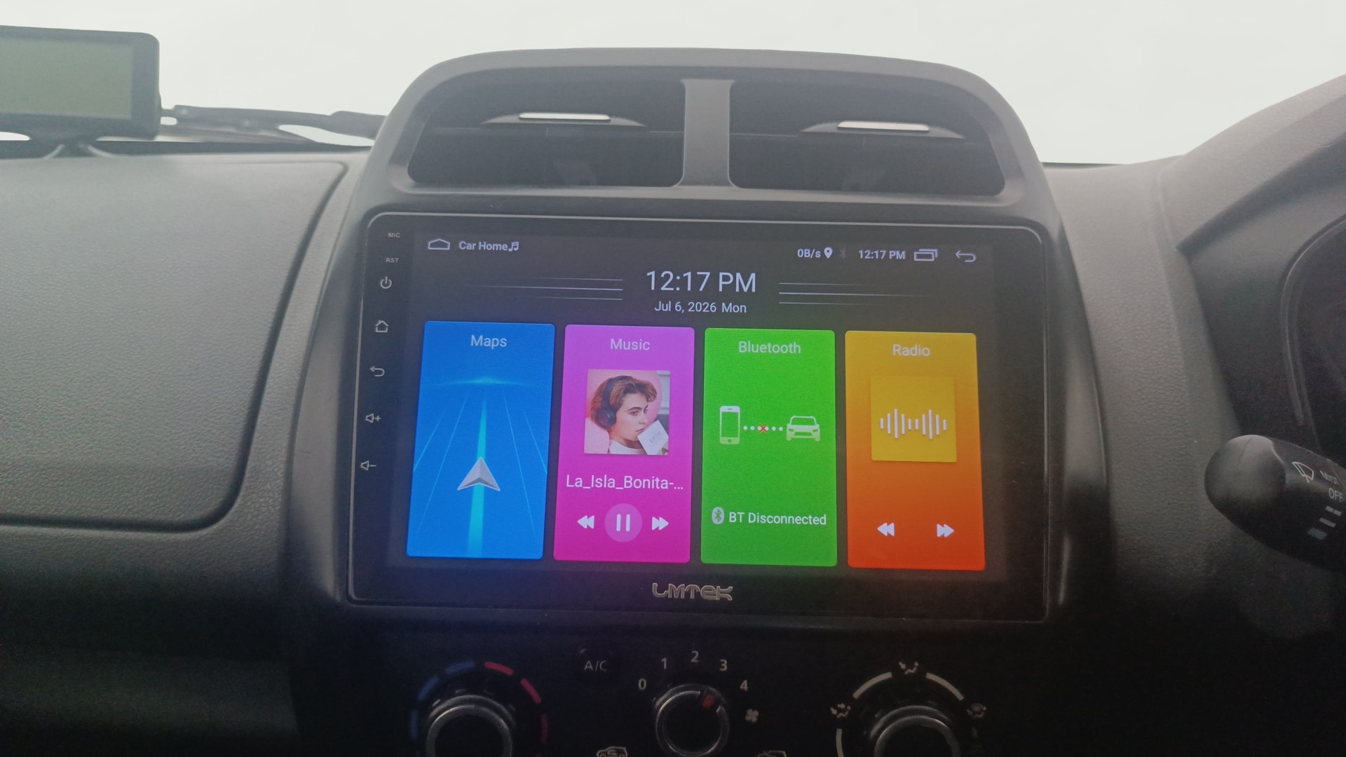 View 2017 Renault Kwid RXT 1.0 Image 17 Used 2017 Renault Kwid RXT 1.0 Image 17