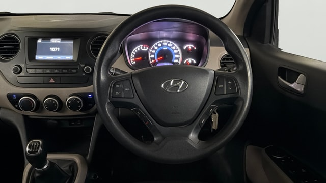 View Hyundai Grand i10 Image 20 Used Hyundai Grand i10 Image 20