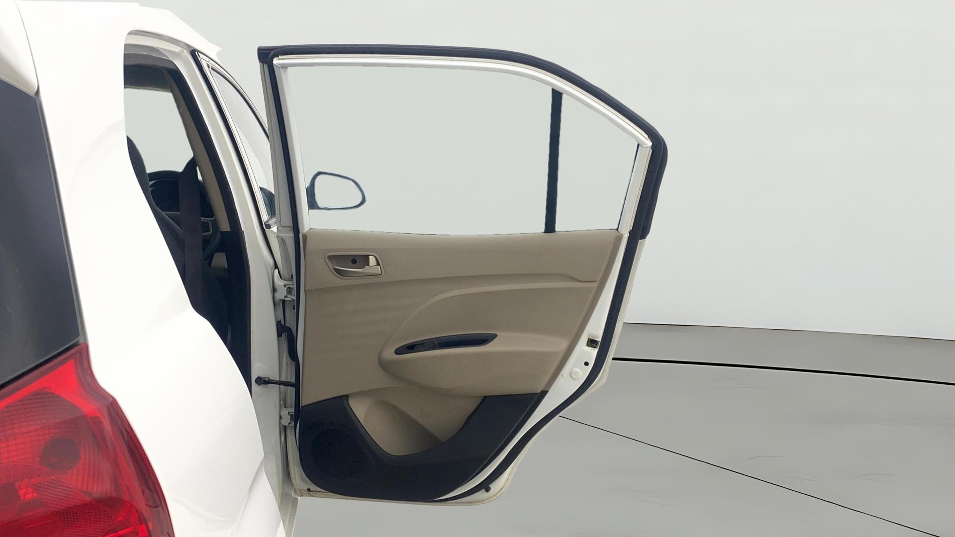 View 2019 Hyundai New Santro D-Lite Petrol Image 7 Used 2019 Hyundai New Santro D-Lite Petrol Image 7