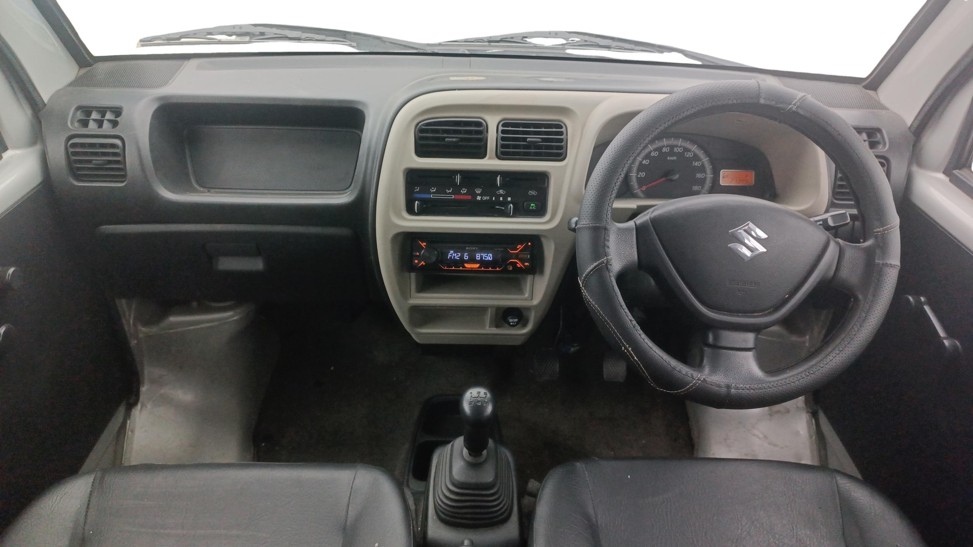 View 2021 Maruti Suzuki 1000 Base Variant Image 15 Used 2021 Maruti Suzuki 1000 Base Variant Image 15