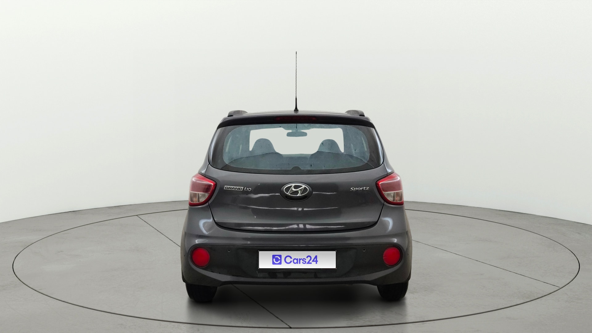 View 2018 Hyundai Grand i10 1.2 Sportz AT Petrol Image 39 Used 2018 Hyundai Grand i10 1.2 Sportz AT Petrol Image 39