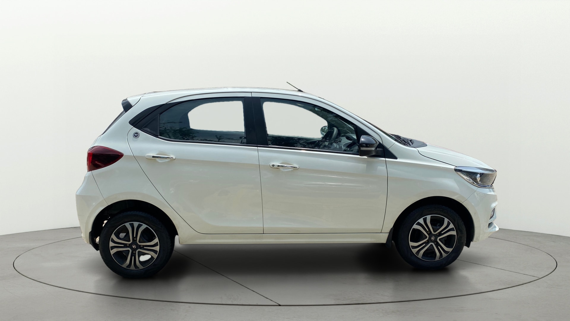 Used 2024 Tata Tiago Used 2024 Tata Tiago