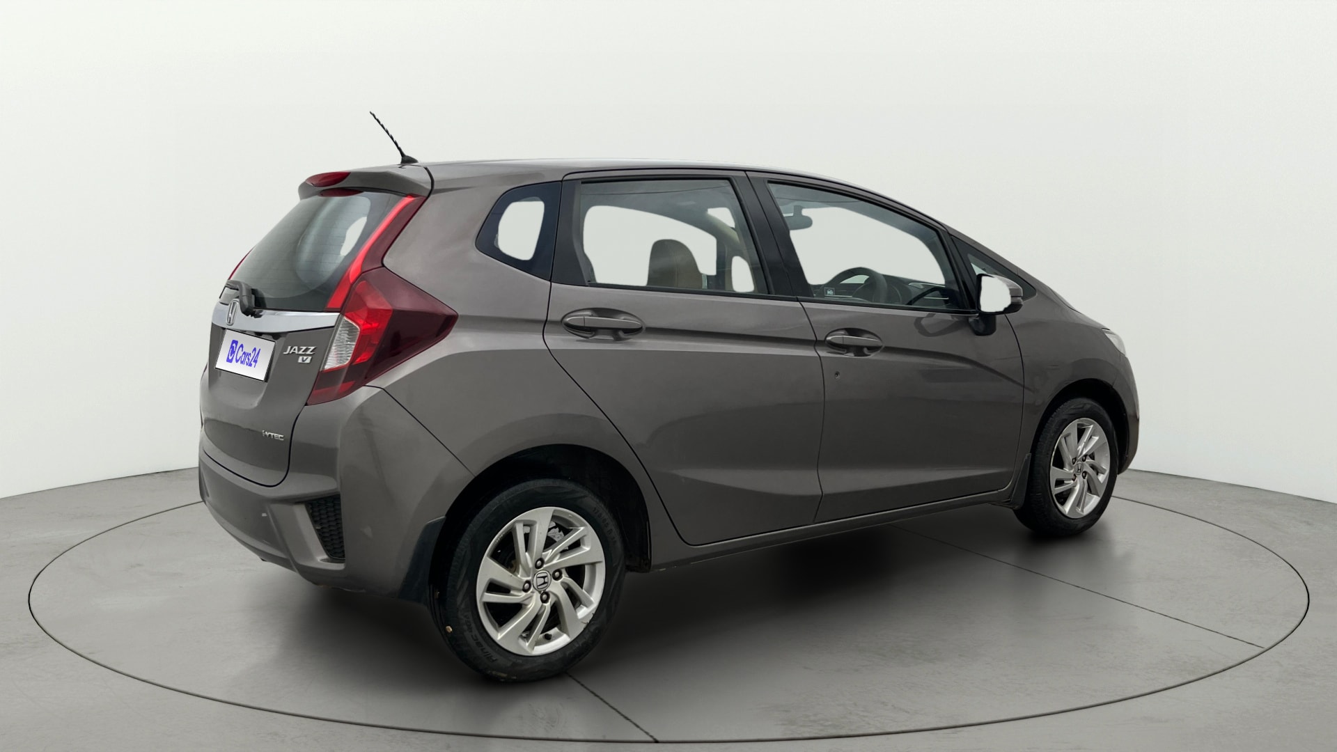 View 2017 Honda Jazz E MT Diesel Image 43 Used 2017 Honda Jazz E MT Diesel Image 43