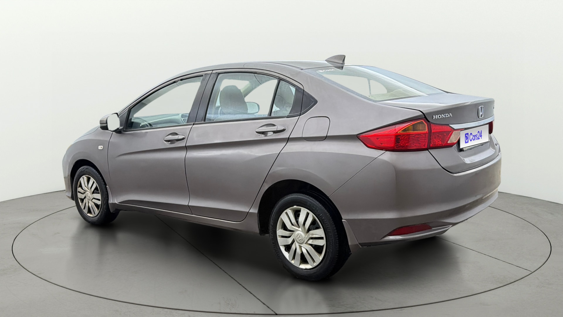 View 2014 Honda City ZX MT Diesel Anniversary Edition Image 2 Used 2014 Honda City ZX MT Diesel Anniversary Edition Image 2