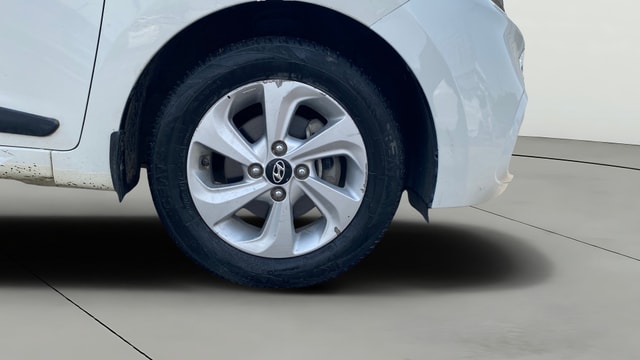 View Hyundai Xcent Image 40 Used Hyundai Xcent Image 40