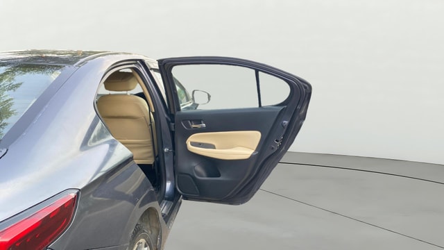 View Honda City ZX Image 8 Used Honda City ZX Image 8