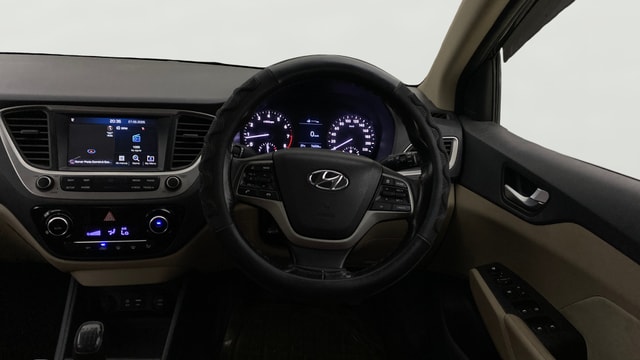 View Hyundai Verna Image 21 Used Hyundai Verna Image 21