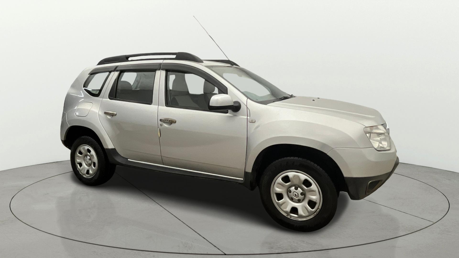 View 2014 Renault Duster Petrol RXL Image 21 Used 2014 Renault Duster Petrol RXL Image 21