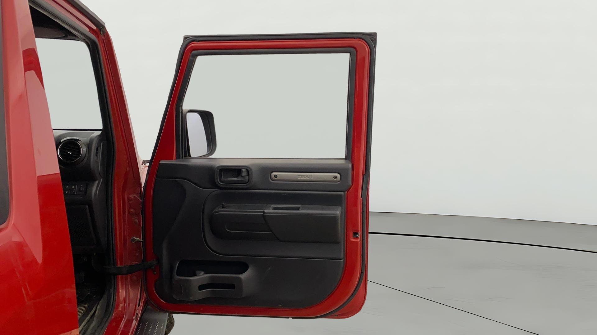View 2023 Mahindra Thar AX Standard Manual Soft Top 6 Seater Image 43 Used 2023 Mahindra Thar AX Standard Manual Soft Top 6 Seater Image 43