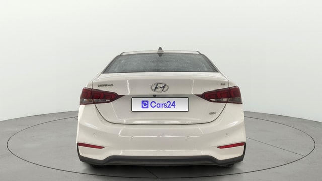 View Hyundai Verna Image 42 Used Hyundai Verna Image 42