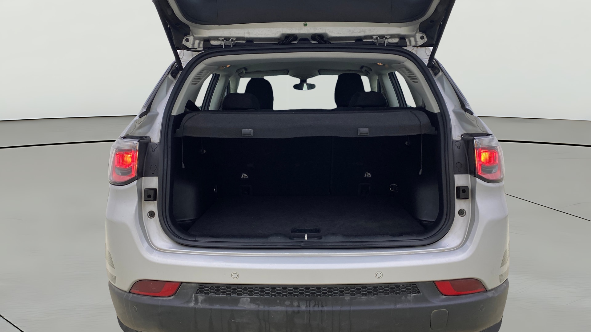View 2020 Jeep Compass Sport Plus Petrol BS IV Image 38 Used 2020 Jeep Compass Sport Plus Petrol BS IV Image 38