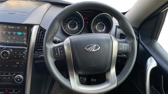 View Mahindra XUV500 Image 14 Used Mahindra XUV500 Image 14