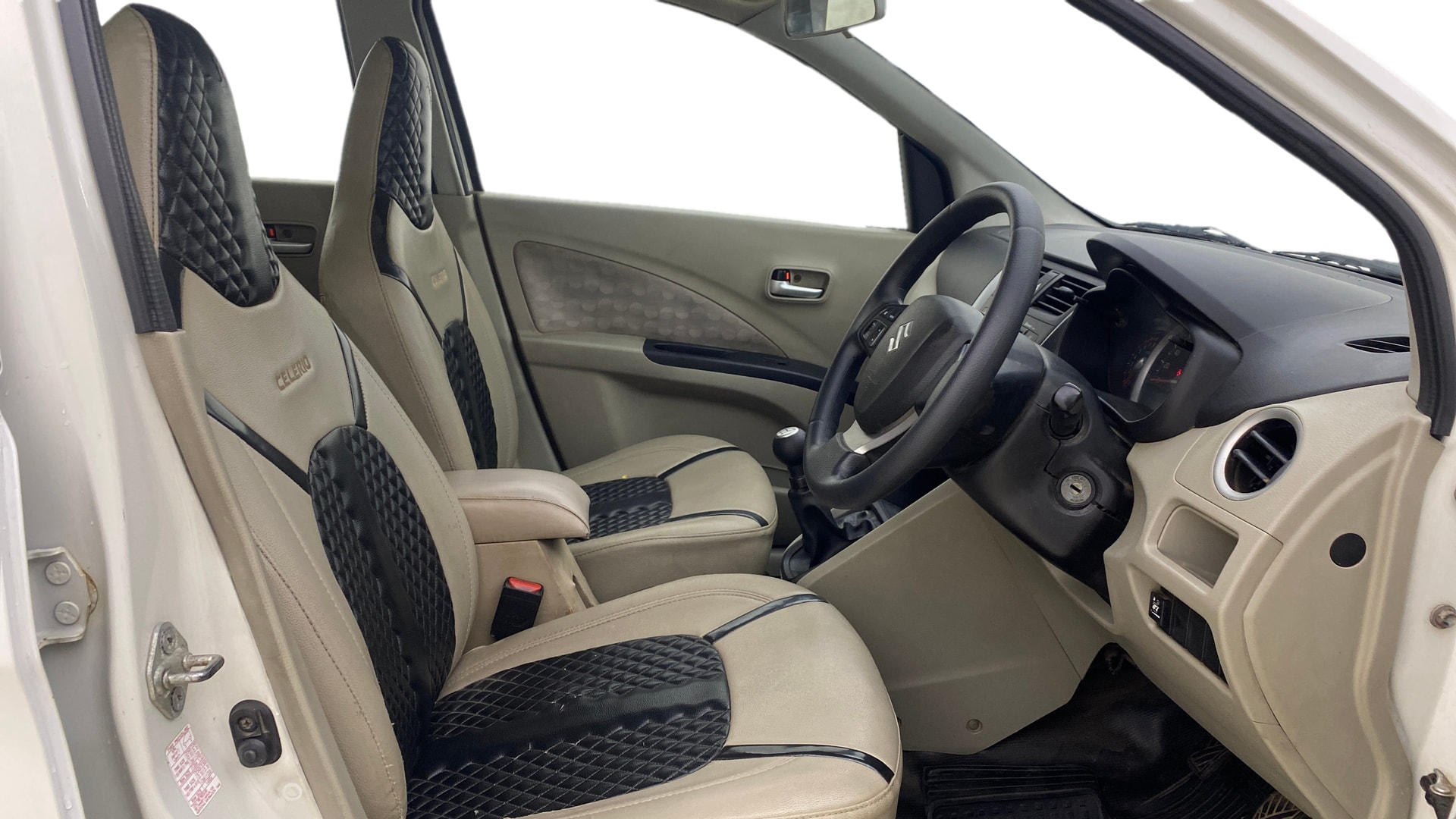 View 2017 Maruti Suzuki 1000 Base Variant Image 25 Used 2017 Maruti Suzuki 1000 Base Variant Image 25