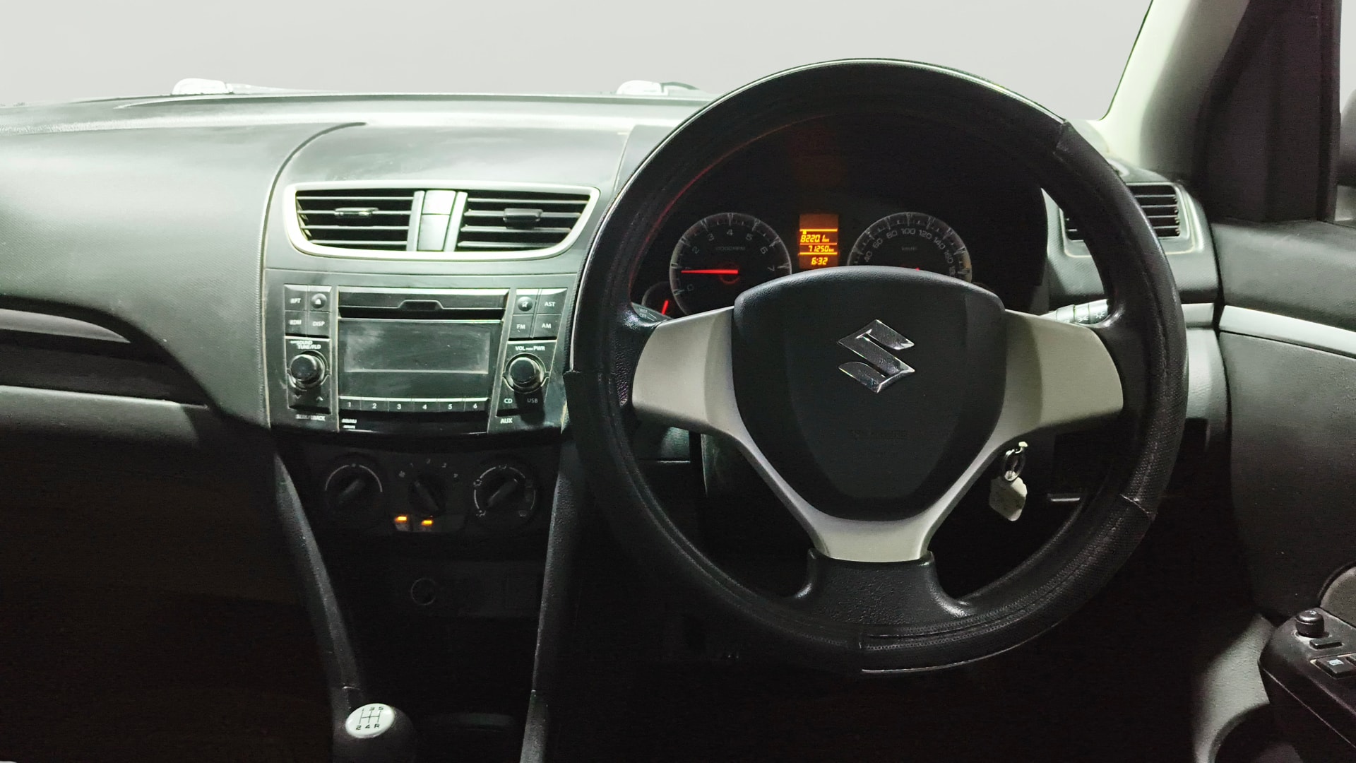 View 2017 Maruti Suzuki 1000 Base Variant Image 20 Used 2017 Maruti Suzuki 1000 Base Variant Image 20