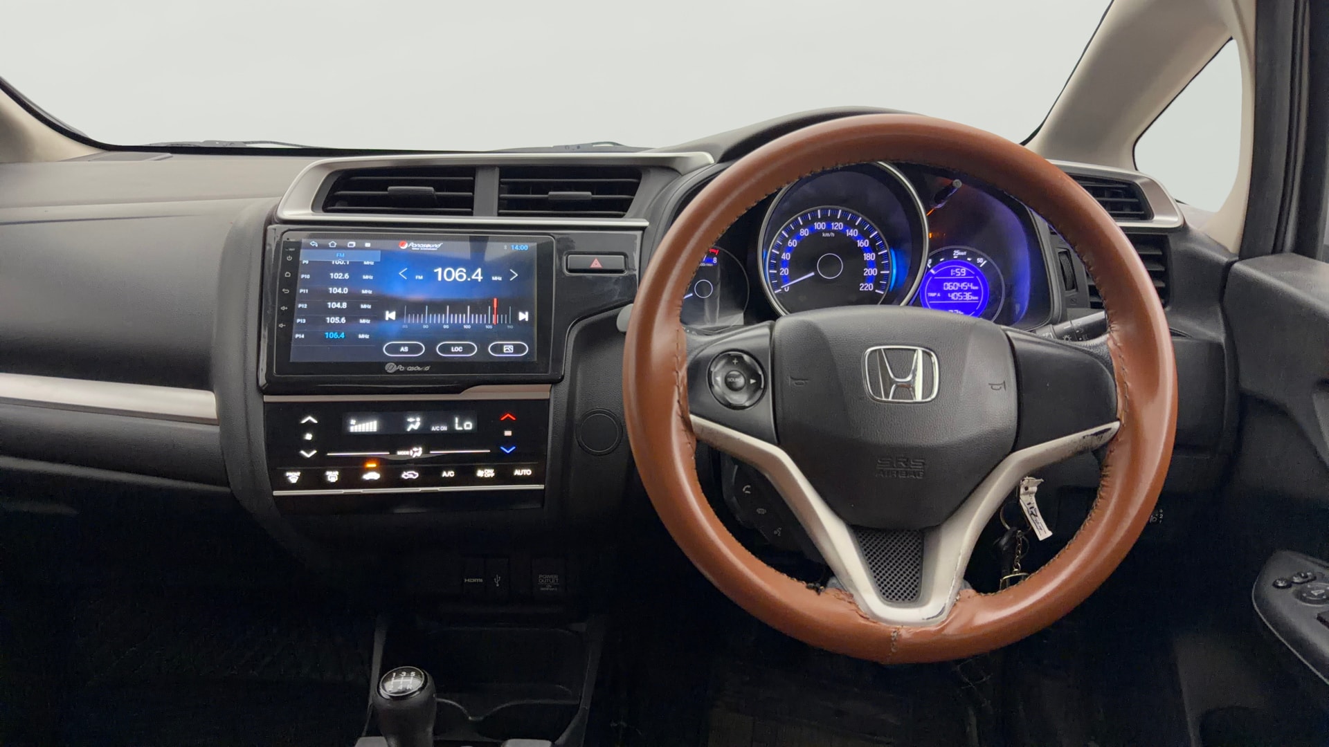 View 2018 Honda WR-V S MT Diesel Edge Edition Image 12 Used 2018 Honda WR-V S MT Diesel Edge Edition Image 12