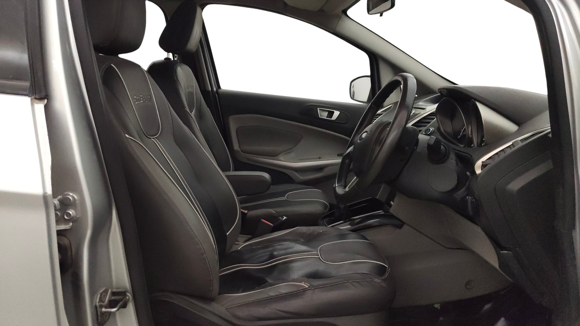 View 2016 Ford EcoSport 1.5 TDCi Diesel Ambiente BS IV Image 25 Used 2016 Ford EcoSport 1.5 TDCi Diesel Ambiente BS IV Image 25