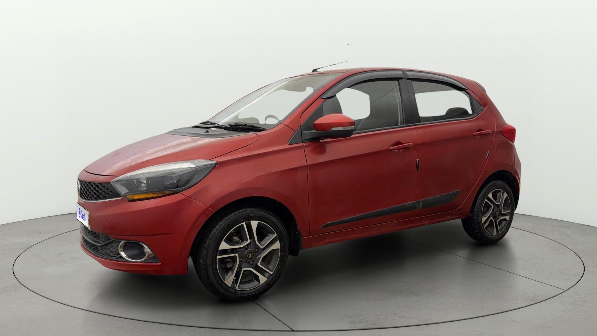 View 2019 Tata Tiago Revotorq XB Image 34 Used 2019 Tata Tiago Revotorq XB Image 34