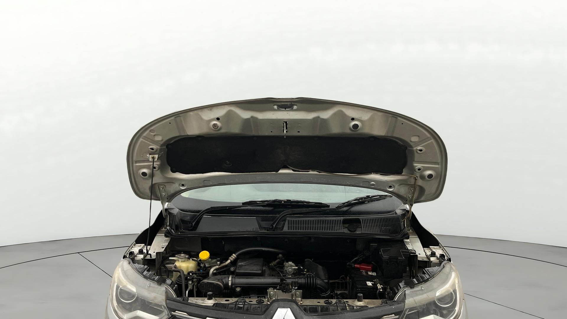 View 2020 Renault Triber RXZ Image 20 Used 2020 Renault Triber RXZ Image 20