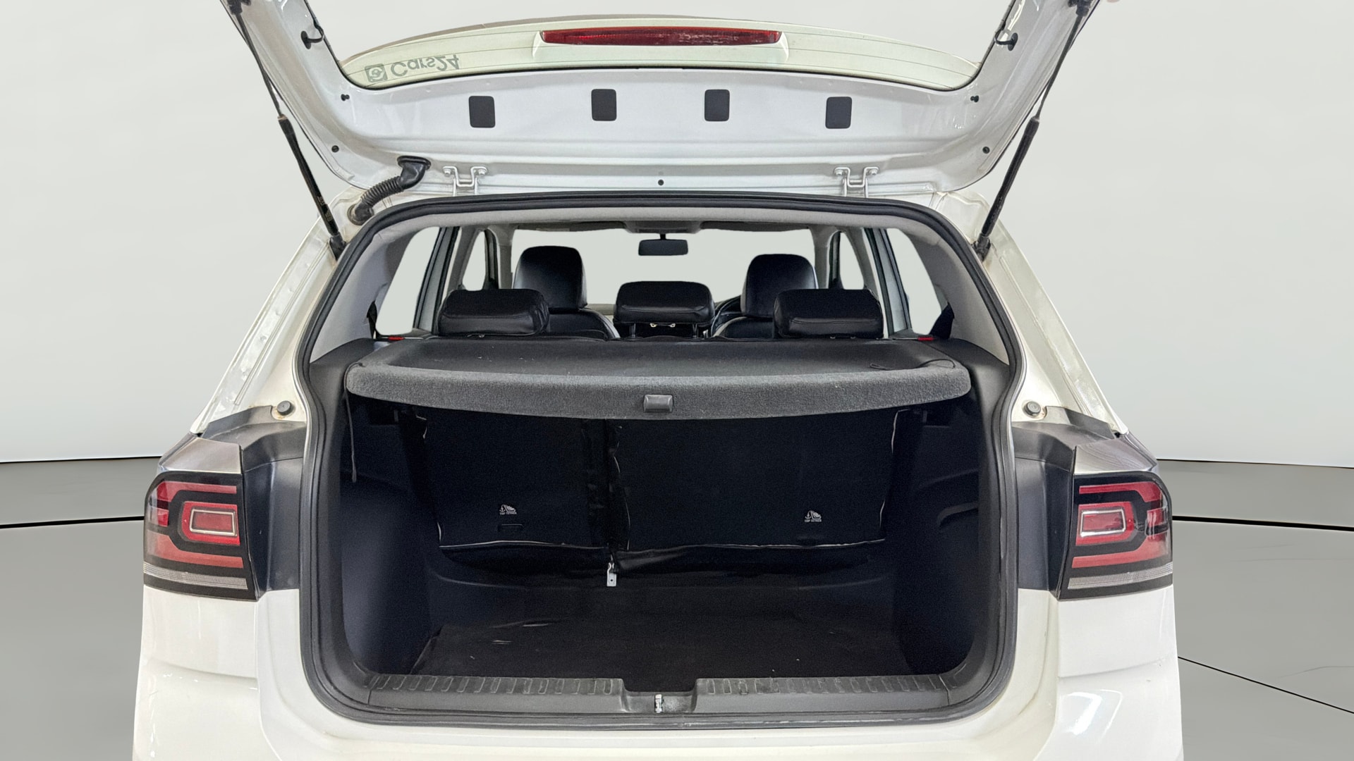 View 2022 Volkswagen Taigun 1.0 TSI Highline AT Image 38 Used 2022 Volkswagen Taigun 1.0 TSI Highline AT Image 38