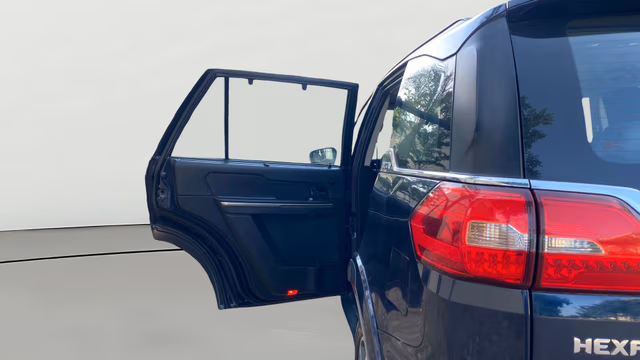View Tata Hexa Image 16 Used Tata Hexa Image 16