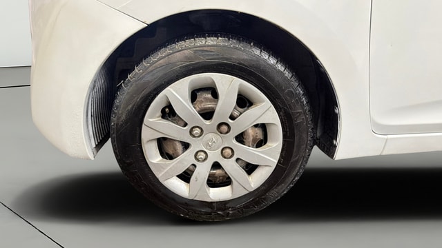 View Hyundai EON Image 27 Used Hyundai EON Image 27