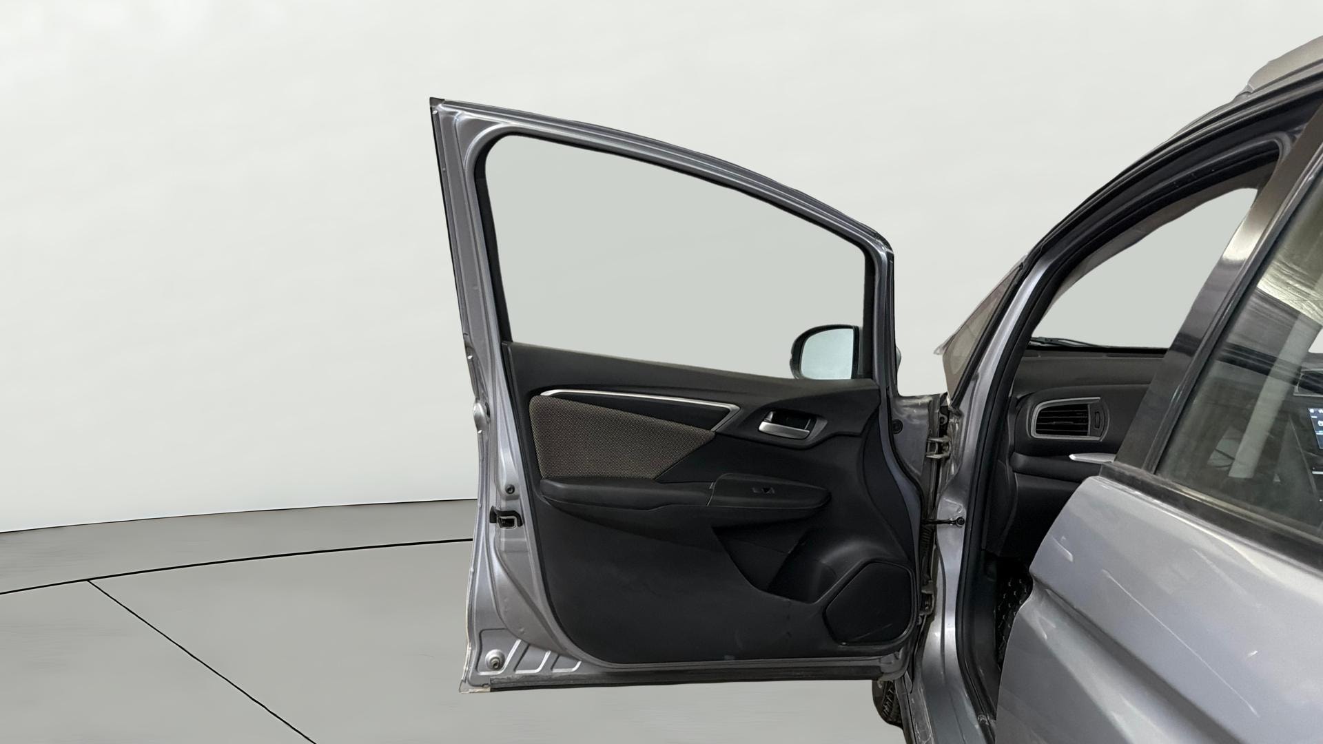 View 2019 Honda WR-V S MT Diesel Edge Edition Image 31 Used 2019 Honda WR-V S MT Diesel Edge Edition Image 31