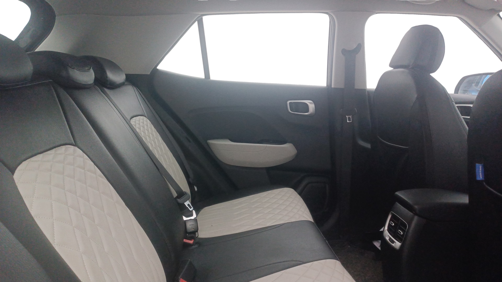View 2023 Hyundai Venue S (O) 1.0 Turbo Petrol MT Image 30 Used 2023 Hyundai Venue S (O) 1.0 Turbo Petrol MT Image 30