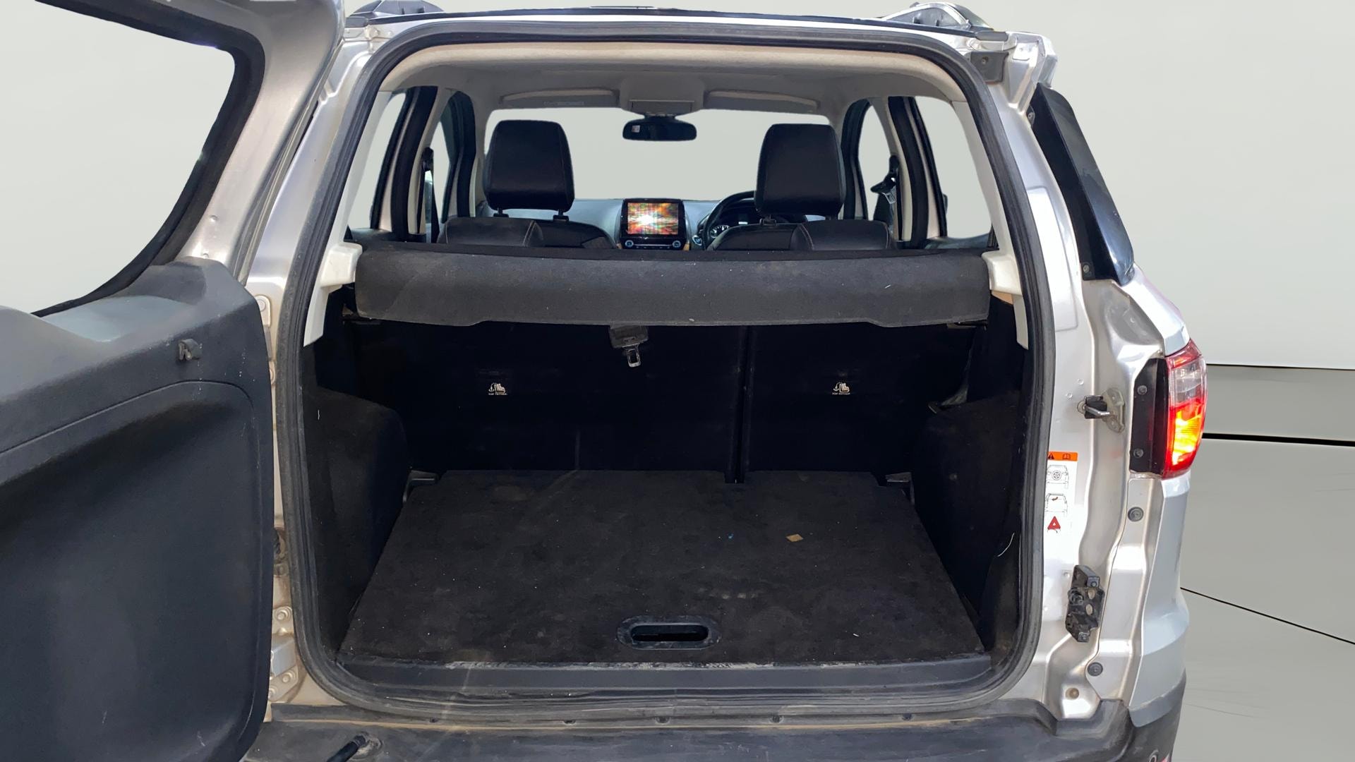 View 2019 Ford EcoSport 1.5 TDCi Diesel Ambiente BS IV Image 39 Used 2019 Ford EcoSport 1.5 TDCi Diesel Ambiente BS IV Image 39
