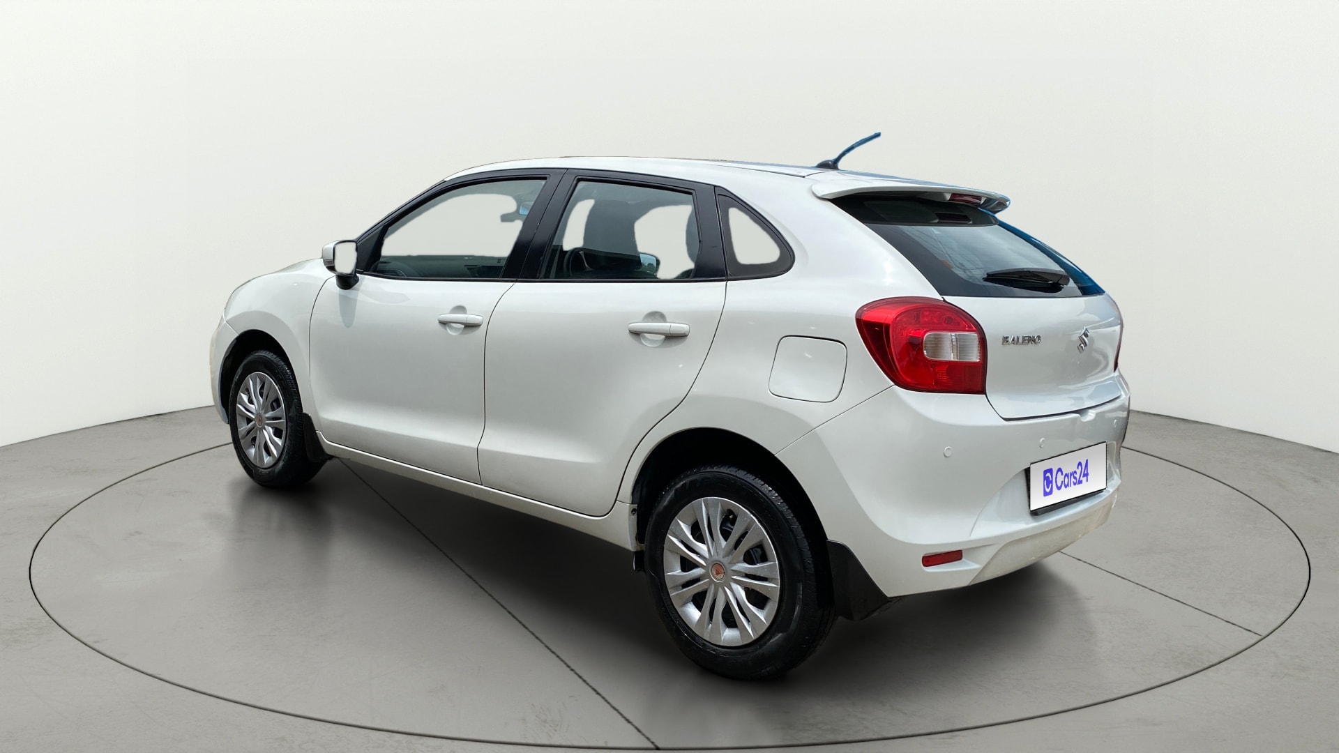 View 2021 Maruti Suzuki 1000 Base Variant Image 2 Used 2021 Maruti Suzuki 1000 Base Variant Image 2
