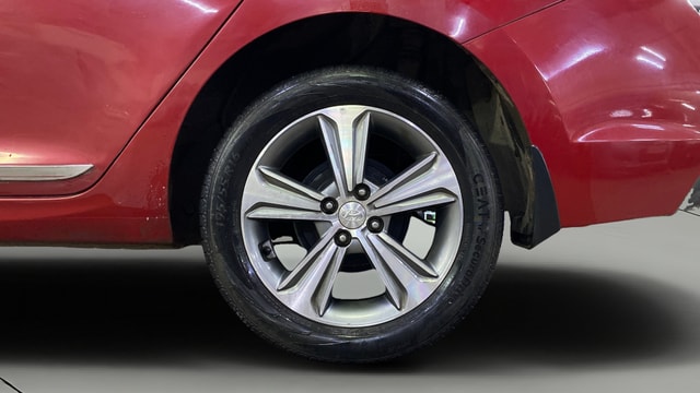 View Hyundai Verna Image 8 Used Hyundai Verna Image 8