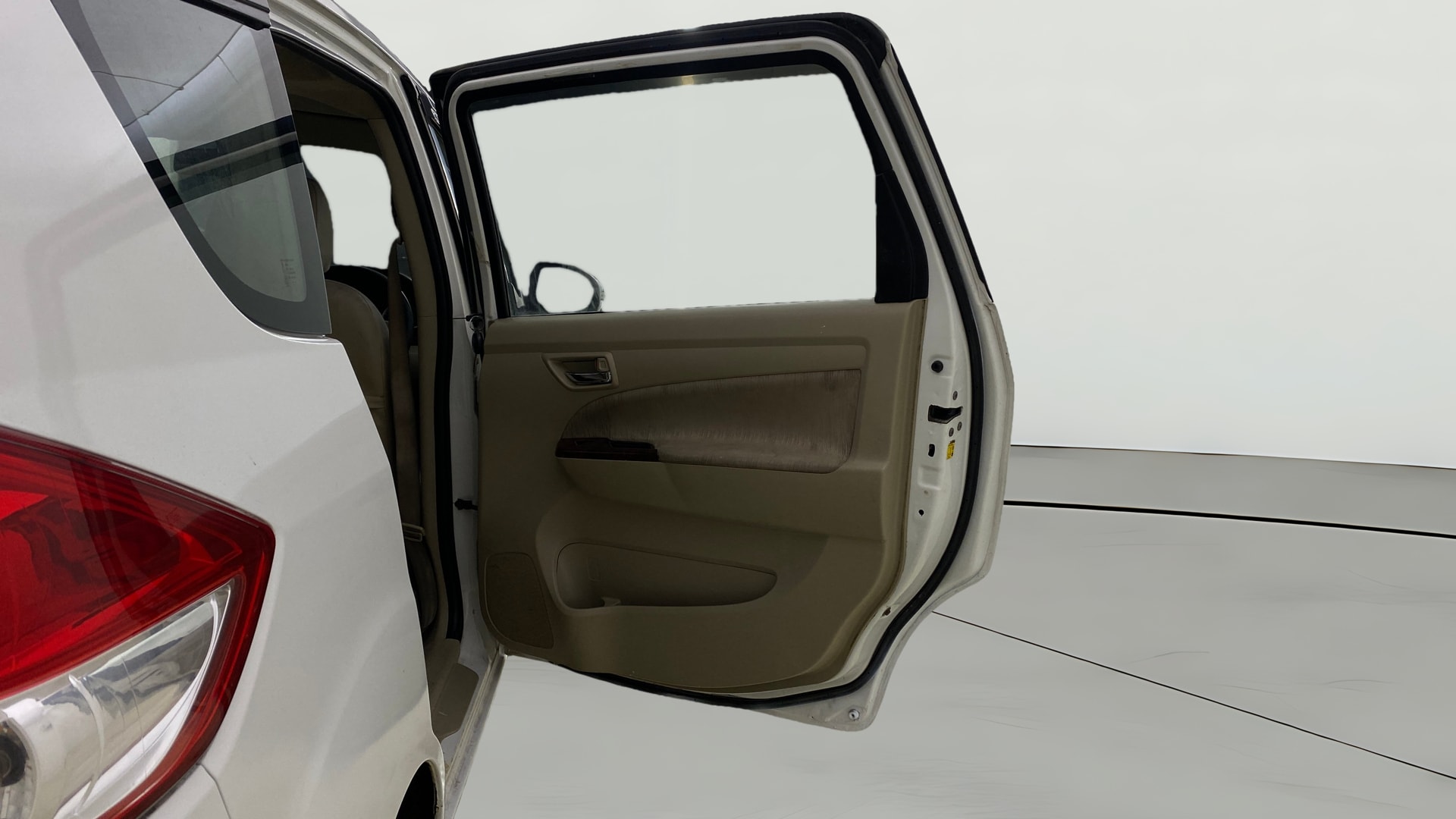 View 2015 Maruti Suzuki 1000 Base Variant Image 5 Used 2015 Maruti Suzuki 1000 Base Variant Image 5