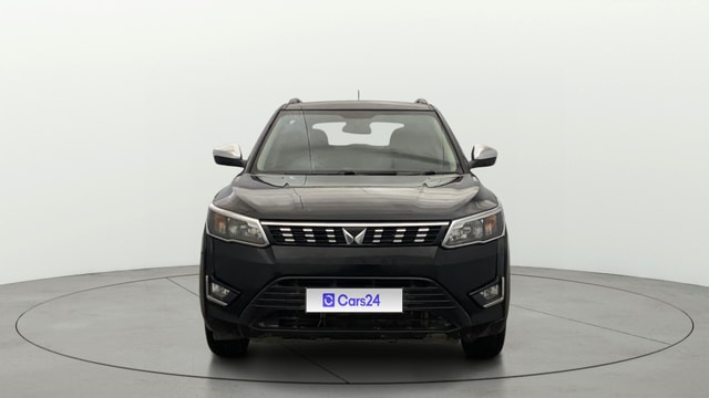 View Mahindra XUV300 Image 1 Used Mahindra XUV300 Image 1