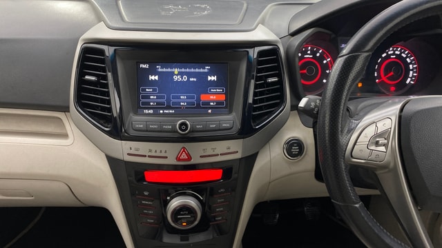 View Mahindra XUV300 Image 33 Used Mahindra XUV300 Image 33