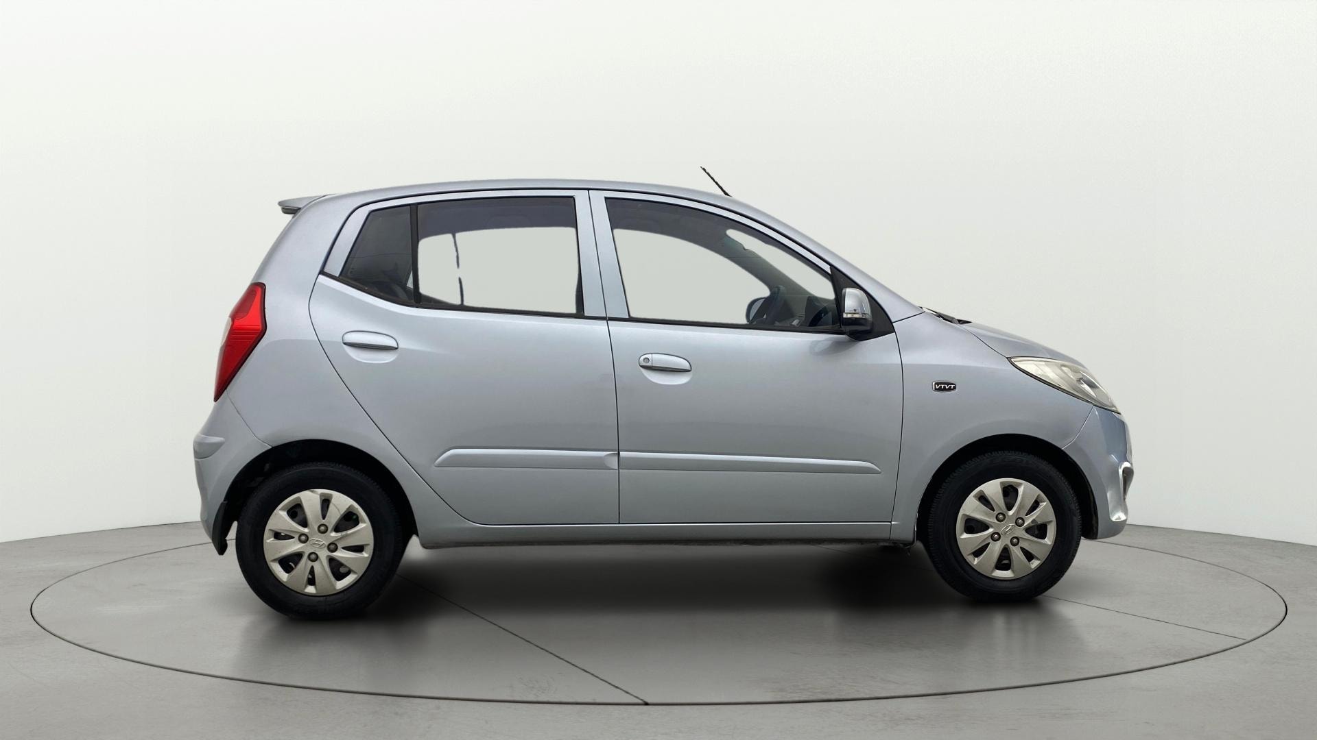 View 2013 Hyundai i10 1.2 Sportz AT Image 8 Used 2013 Hyundai i10 1.2 Sportz AT Image 8