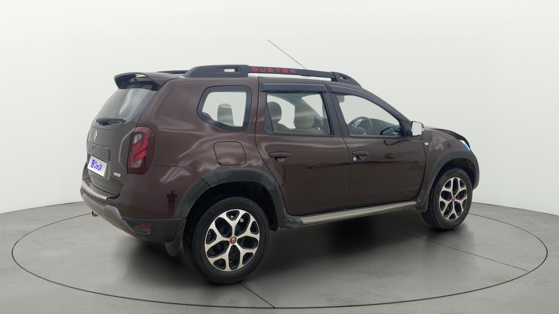 View 2021 Renault Duster 1.3L Turbo Petrol RXZ Image 42 Used 2021 Renault Duster 1.3L Turbo Petrol RXZ Image 42