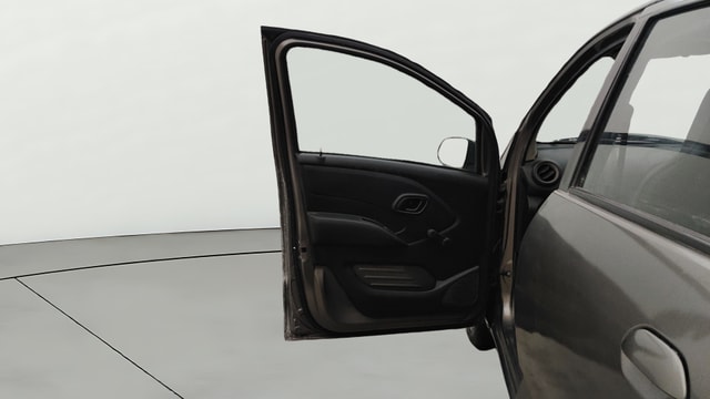 View Datsun Redi GO Image 30 Used Datsun Redi GO Image 30